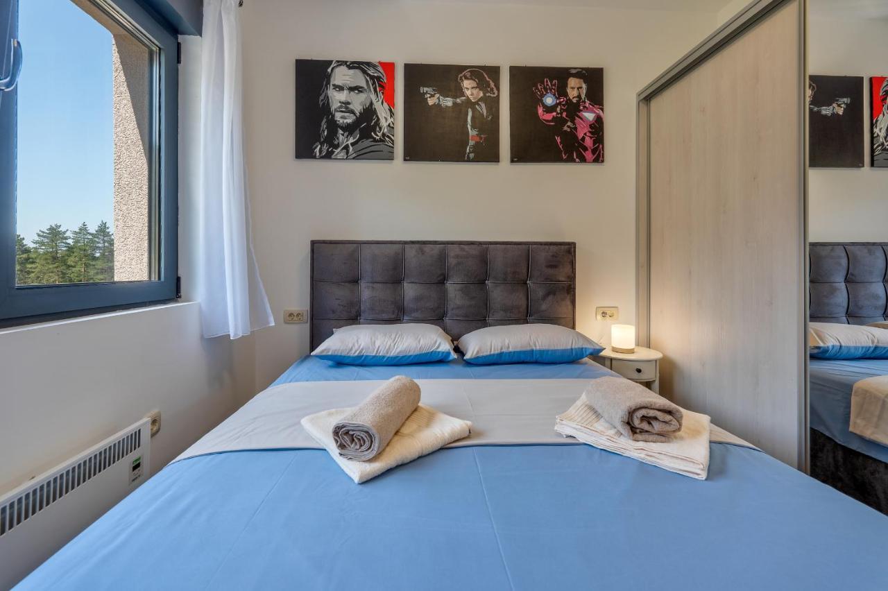 Vila Pekovic Green, Pine Trees View 2 Bedrooms Apartment Zlatibor Bagian luar foto