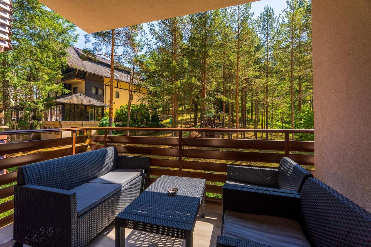 Vila Pekovic Green, Pine Trees View 2 Bedrooms Apartment Zlatibor Bagian luar foto