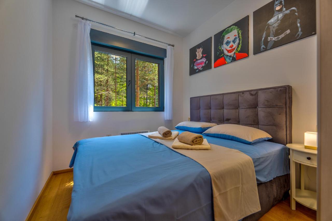 Vila Pekovic Green, Pine Trees View 2 Bedrooms Apartment Zlatibor Bagian luar foto