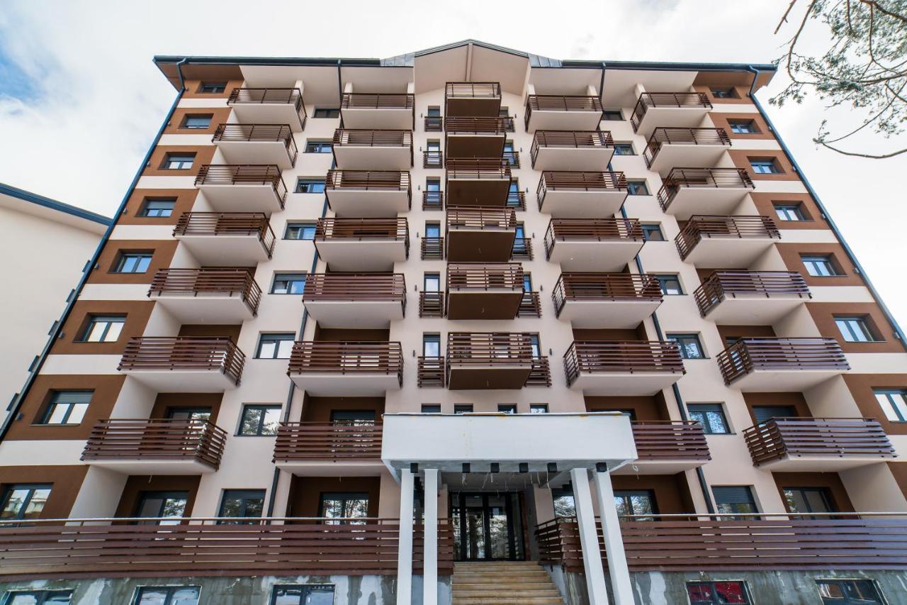 Vila Pekovic Green, Pine Trees View 2 Bedrooms Apartment Zlatibor Bagian luar foto
